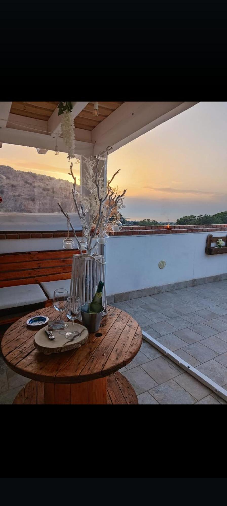 Il Tramonto Apartment Capaci Bagian luar foto